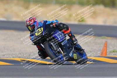 media/Oct-09-2022-SoCal Trackdays (Sun) [[95640aeeb6]]/Turn 3 (930am)/